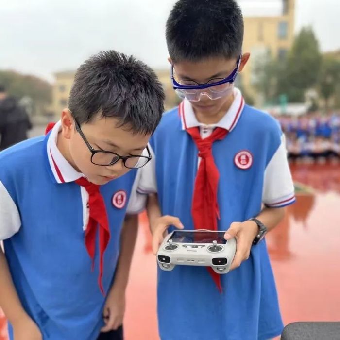 逐梦空天，北斗指路——济南市历城区里仁学校举办“科创科普进校