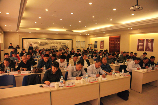 济南市体育局启动开展“坚持以人民为中心的发展思想”教育活动