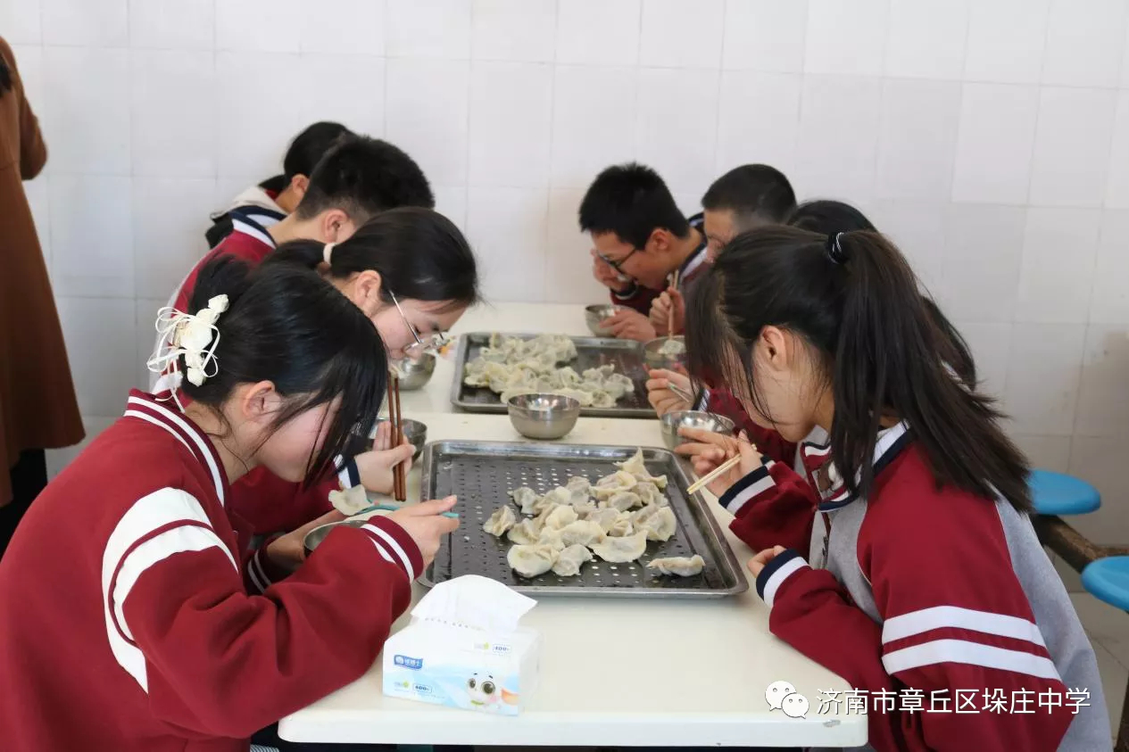 春暖花开季，浓情妇女节！章丘区垛庄中学举行主题庆祝活动