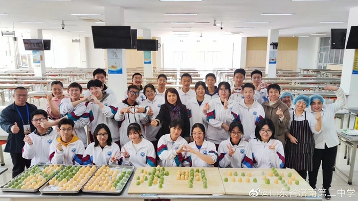 舌尖上的安全！济南二中食堂在全市中小学食堂评估检查中夺冠