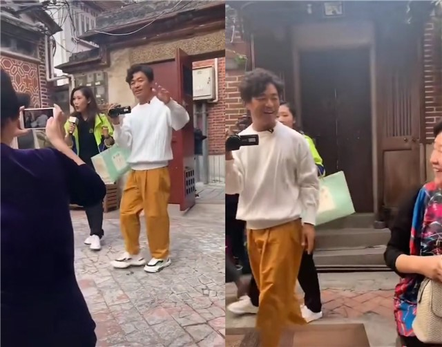 评论区炸了！王宝强现身活动人气爆棚，女主持竟撞脸马蓉