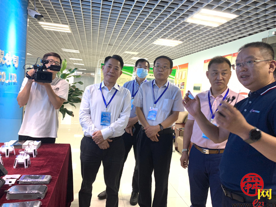 纾困惠企 激发活力——市政协开展第二十八专题“商量”现场商量