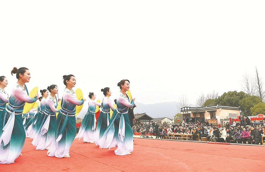 【新春走基层】欢歌笑语乐江淮