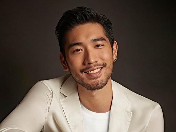 女友悉心打扮永别高以翔！遗体火化众亲友含泪目送