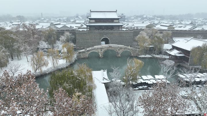 济南迎冬雪，明水古城展现“北国江南”雪景画卷