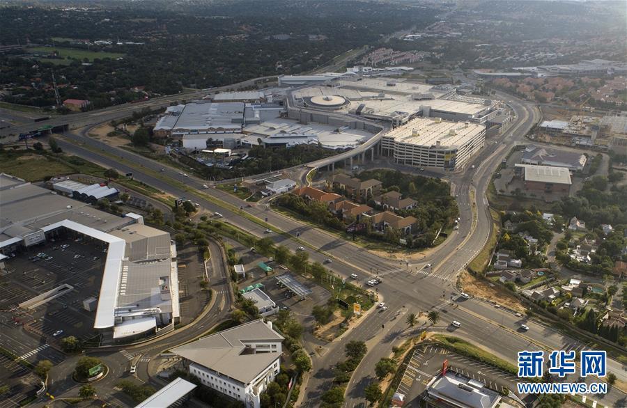 南非实施全国范围“封城”首日