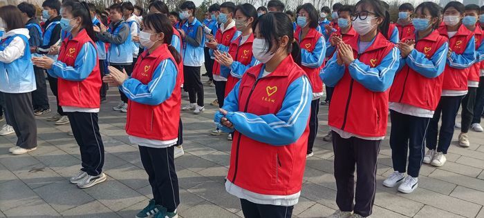 济南信息工程学校开启“温暖旅程，好Young历城”济南东站志愿服务项目