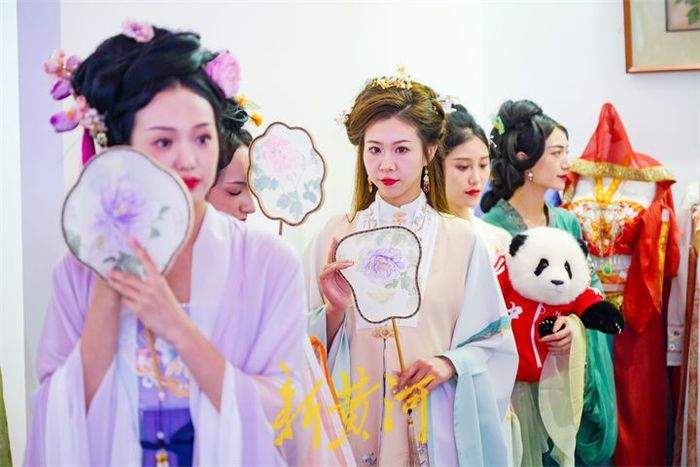 喜欢汉服吗？来文博会上看个够