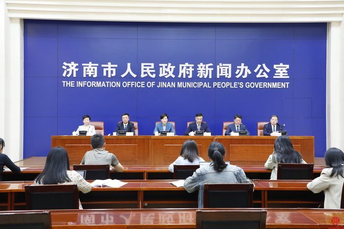 济南现有国家3A级以上物流企业130余家，其中5A级物流企业19家，居全国同类城市前列