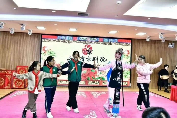 这场京剧盛宴，让萌娃更爱国粹
