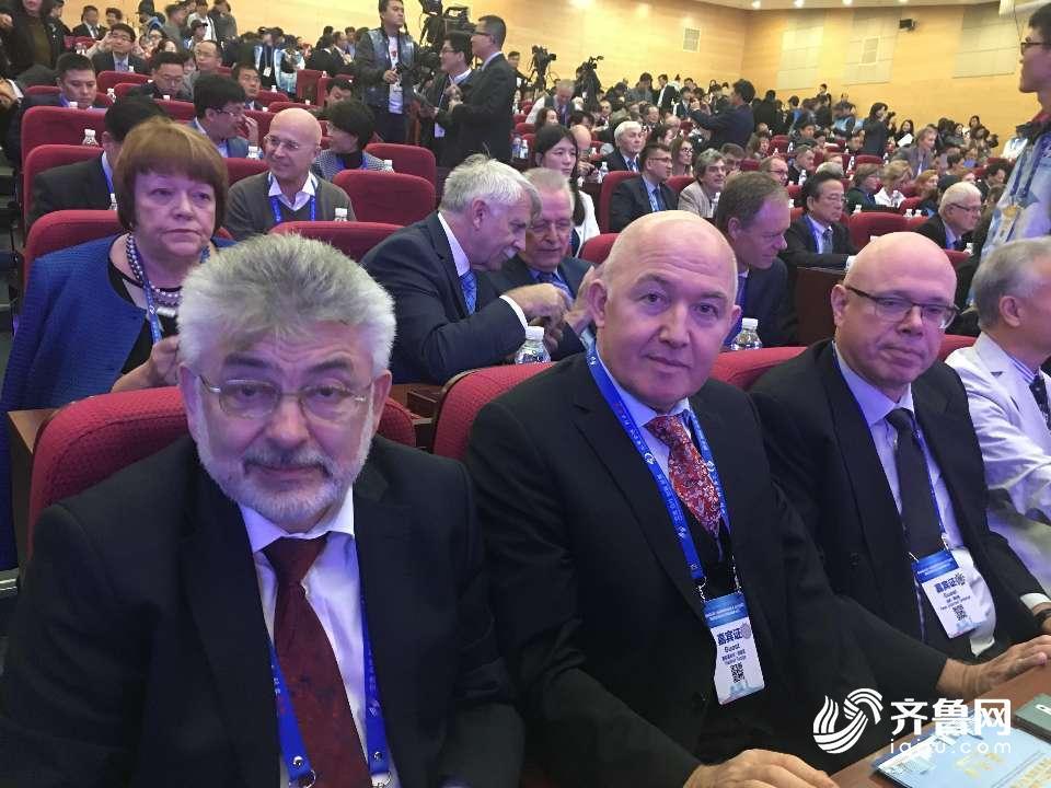 山东友城40年｜“山东省荣誉公民”弗拉基米尔特兹亚：专注为山东高校培养国际化人才