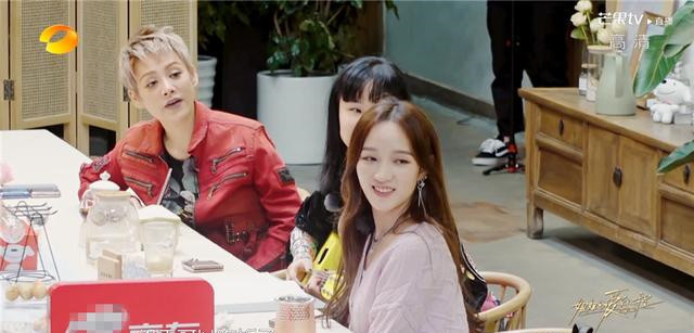 宁静没加过黄龄微信|一起参加节目录制四个月，宁静没加过黄龄微信