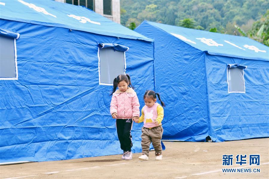 广西靖西：地震灾后安置工作有序进行