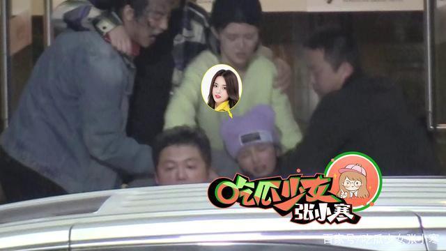妹妹|被黑衣大哥背上车！杨超越醉酒后撒泼大喊“爸爸妈妈”