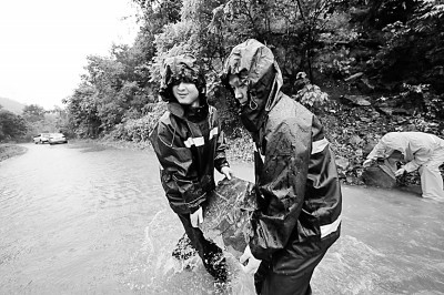 多地启动防汛应急响应全力保障人民生命安全