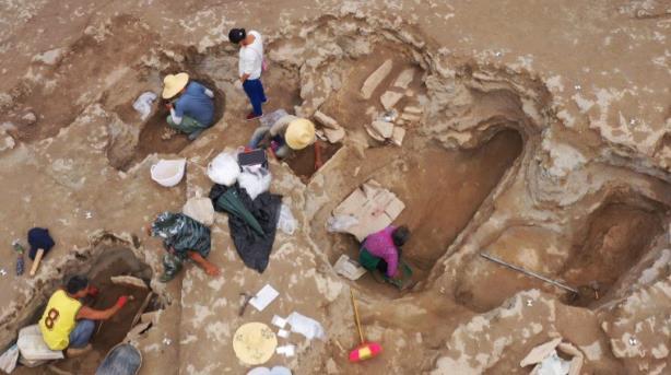 丽江发现春秋战国时代古墓群，墓葬类型多样，葬式复杂