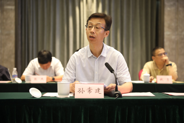 济南“政银合作”增至6家50余处网点     企业办理“身份证”像“网淘”