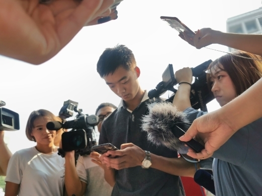 一条朋友圈火了“需要20个赞，可以放行” 点赞济南交警“5选1”轻微违法惩戒新模式