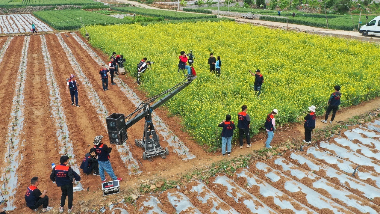 争当城市软实力提升排头兵  济南报业纪录电影《血沃春华》荣获全国大奖