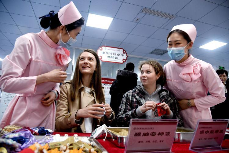 “齐”心“鲁”力丨青岛：搭建中医药文化国际交流共享桥梁