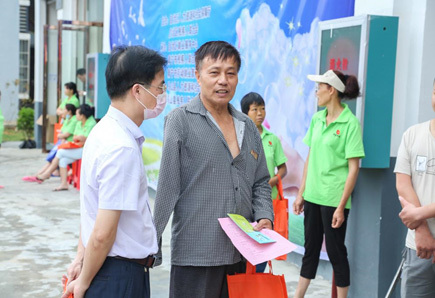 人社部开展贫困残疾人就业帮扶活动 各地特色招聘人企对接