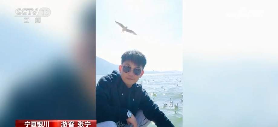 看不尽祖国好风光 说不完时代新变化