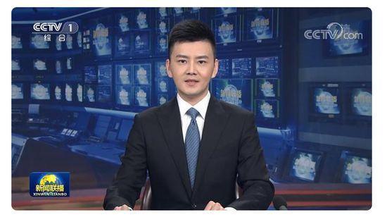 新闻联播第四位新主播亮相郑丽说听到联播片头曲喉咙发紧