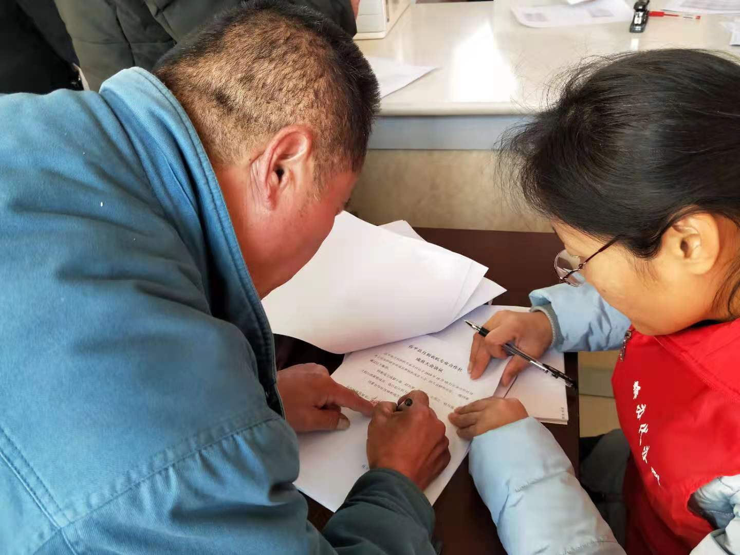 茌平区进村入企送政务服务上门！155名村民家门口办结注销业务