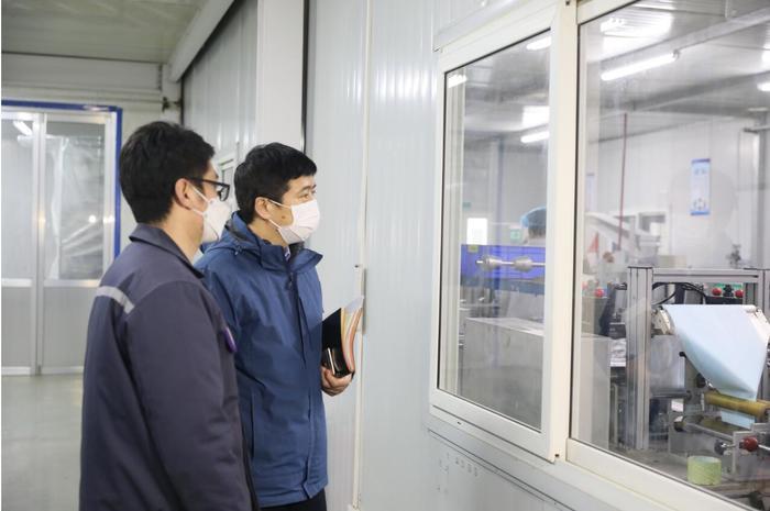 全市首批首个“火线提拔”——战疫情，应急干部甘做后盾也勇当先锋
