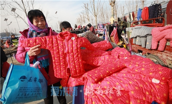 【网络述年】赶年集 品年味 过年就要这个热闹劲儿！