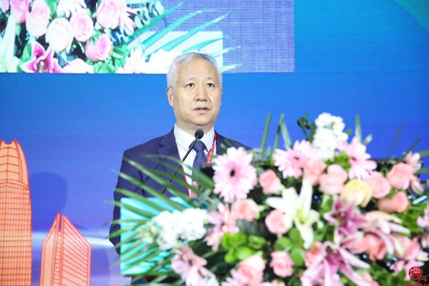 打造新能源产业新高地 第二届黄河流域新能源创新发展大会开幕