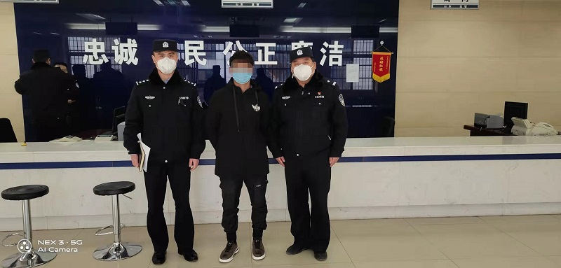 掀翻疫情执勤点桌子 济阳曲堤镇一男子被行政拘留