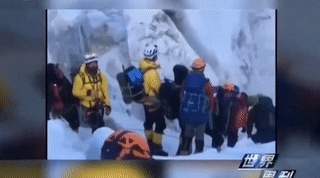 致命拥堵！ 两周十余人命丧珠峰 背后原因是什么？