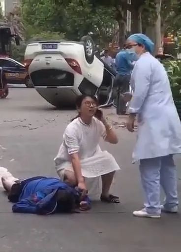 你救人的样子真美！车祸现场5人倒在血泊中，身怀六甲的她冲了上去