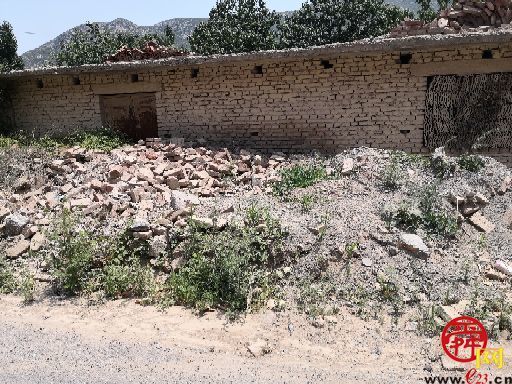 【啄木鸟在行动】南部山区黄路线村附近渣土裸露