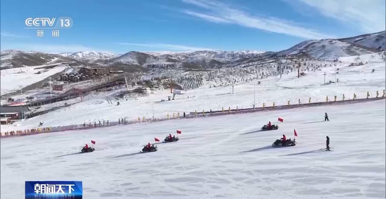 雪~下了 板~开了 全国多个雪场花式迎接滑雪季