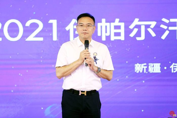 爆款中国：伊帕尔汗新品发布会 天猫薰衣草的溯源史