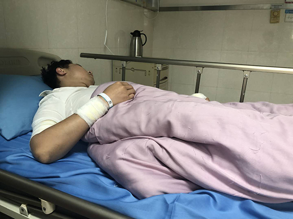 深圳致11死暴雨幸存工人:突然间涨水 跑都跑不赢