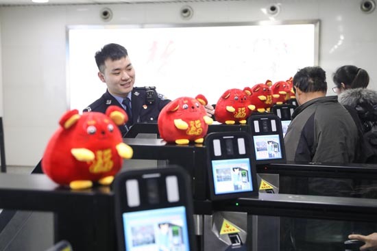 春节出行必看！青岛机场出入境边防检查站发布2020年春节期间出入境通关“两公布一提示”