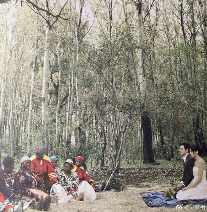 吴彦祖晒婚礼照庆结婚11周年：宝贝 爱你！