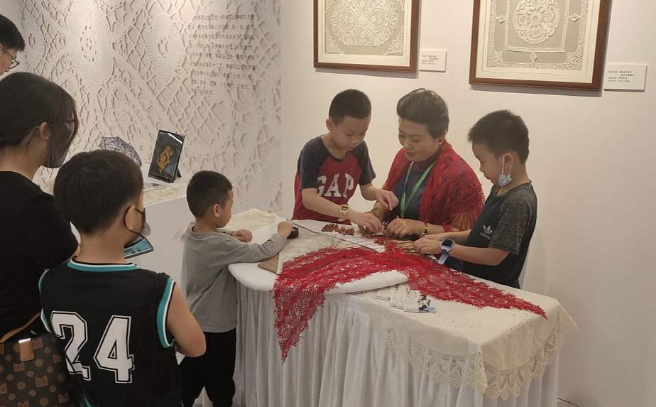 鲁绣、丝绸织染等山东非遗“炫技”海南