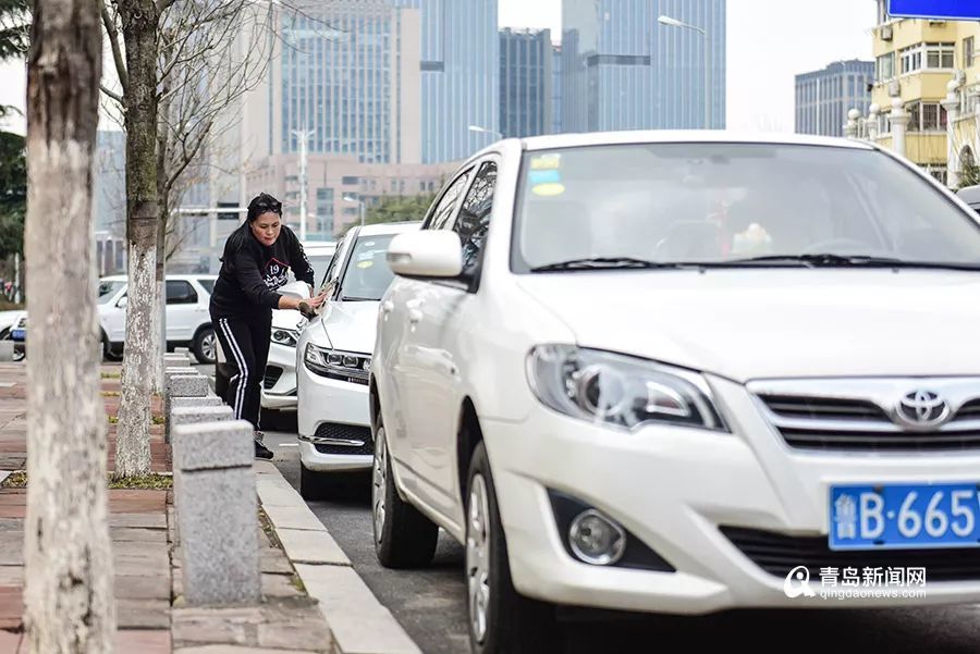 从开小公共到跑网约车，3年接两万多单！这个女司机不简单