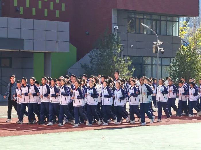 济南市宝华中学开展“校园美丽天使”暨“第三届心理健康节活动