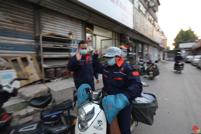 济南报业发行员：发行铁军，服务千家万户