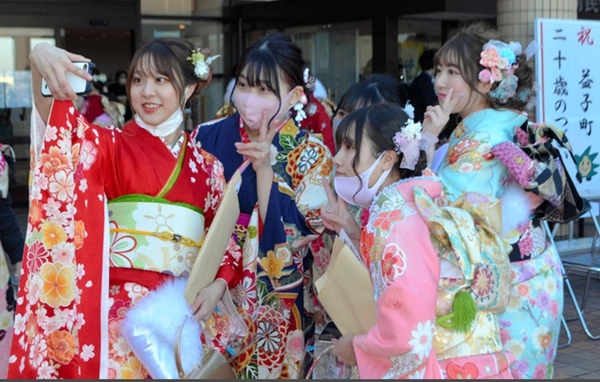 日本疫情恶化 栃木县益子町仍然举行成人式