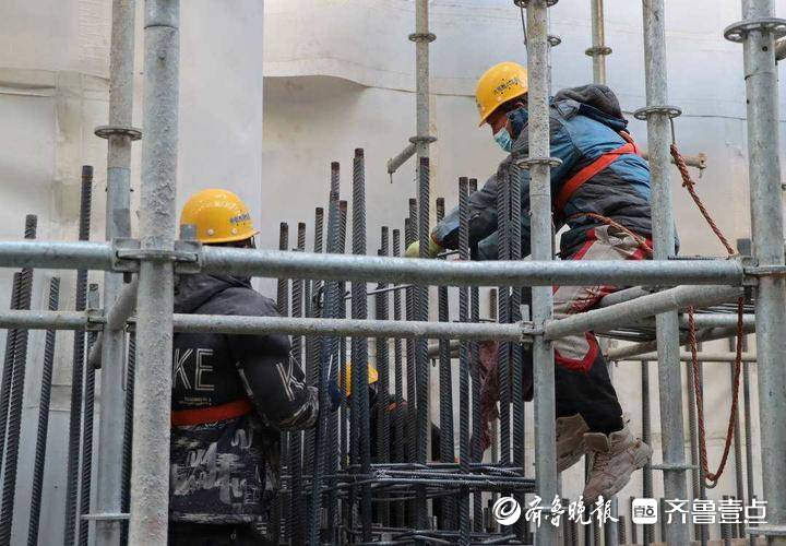 济南地铁六号线工地，无数建设者节日无休