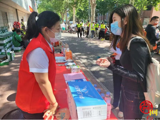 泉城志愿 能源有我｜气暖管家“热”心助考 助你圆梦“港”好有我