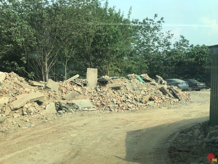 【啄木鸟行动】市中区马家庄村建筑垃圾与渣土随意堆放
