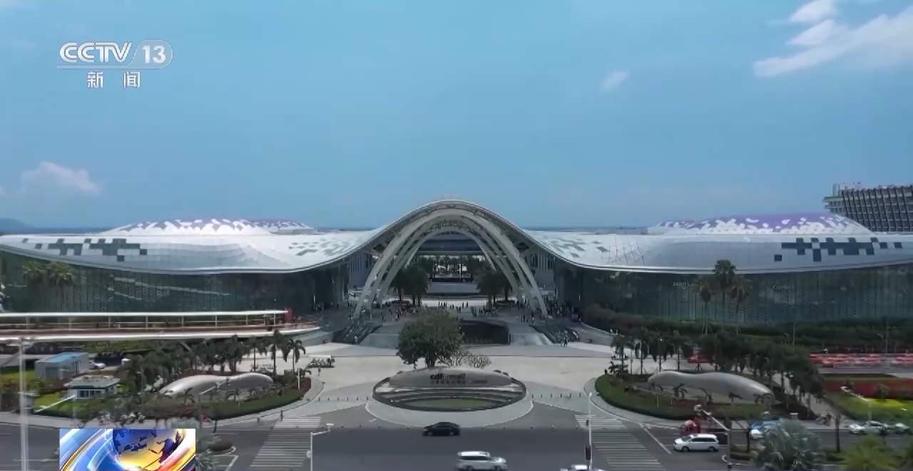 免税免签效果显著 海南旅游消费生机勃勃