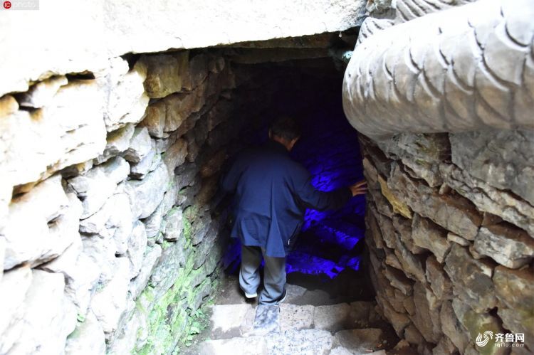 山东最“奇特”网红螺旋井，打水要走108级台阶